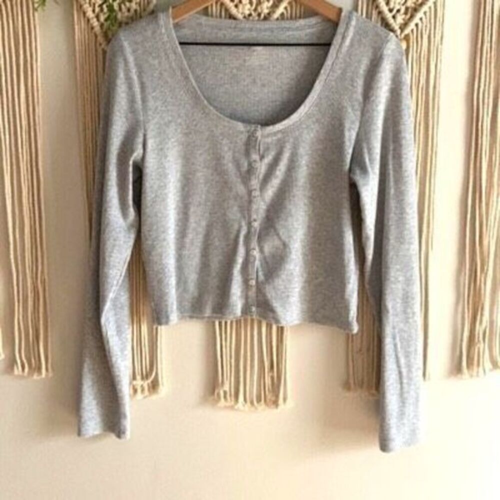 AERIE Women's Button Up Cropped Ribbed‎ Henley Long Sleeved Gray Top Size Large